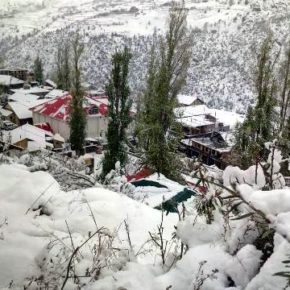 BRO permits one HRTC bus daily through Rohtang tunnel