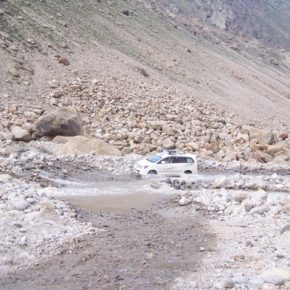 Congress BJP leaders slug-fest over Kaza road