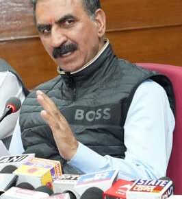 HP CM announces to pay 4 percent DA, to pay salary and pension to employees on October 28