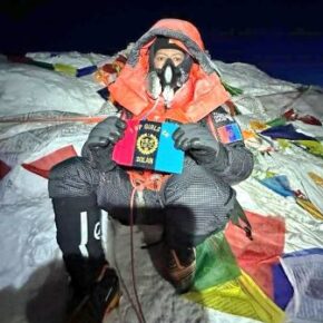 From Sirmaur to the Summit: Kritika Sharma conquers Mount Everest at 17