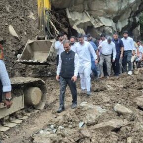 Thousdands stranded as flash floods hit Mahimahesh Yatra , CM surveys affected areas